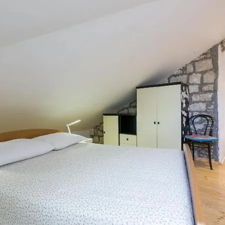 Old Town Port Apartments Apartman